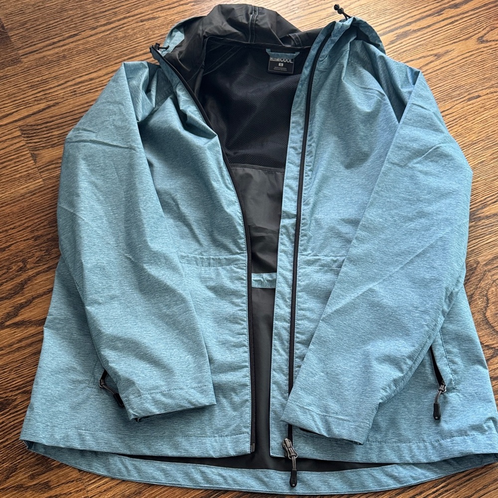 Women's rain / wind jacket